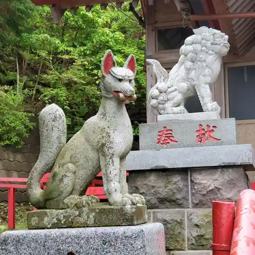 木直稲荷神社の狛犬