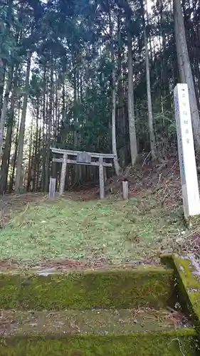 瀧泉院観音堂の鳥居