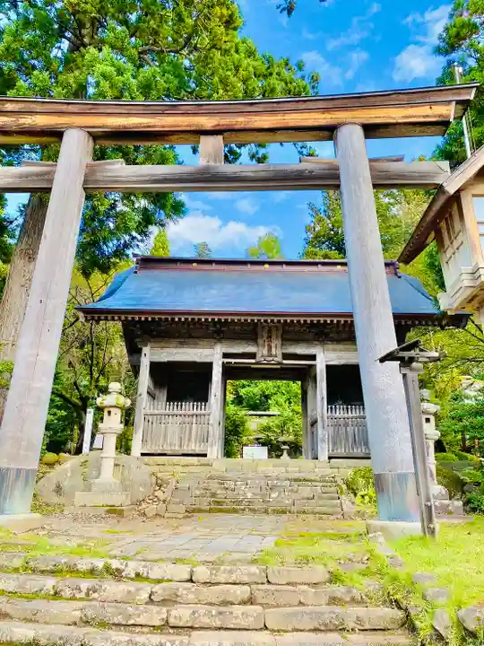 鳥海山大物忌神社蕨岡口ノ宮(山形県)