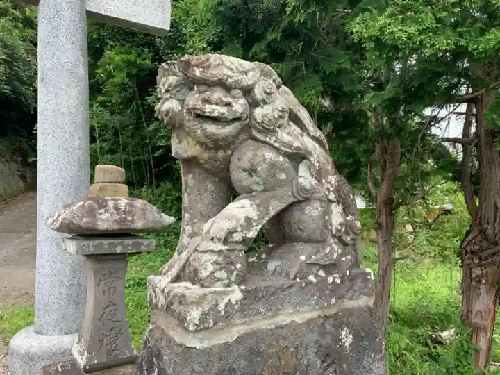 八幡神社の狛犬