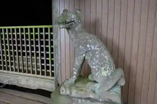 両神御嶽神社本社の狛犬