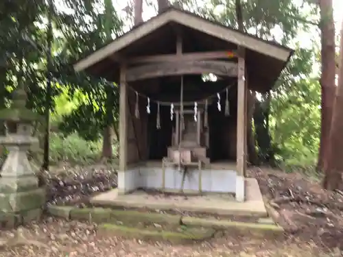 菅田神社の末社