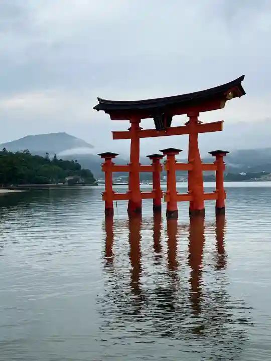 厳島神社(広島県)