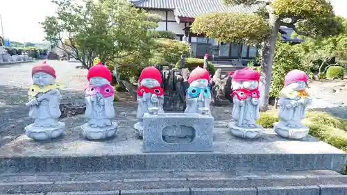 湯清寺の地蔵