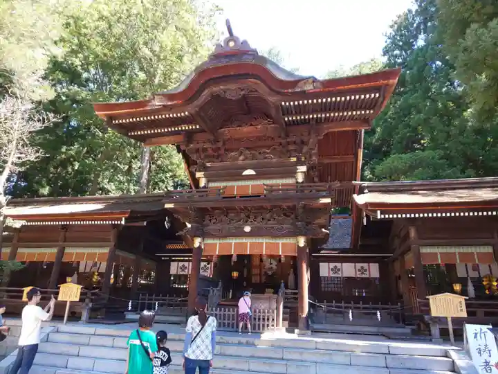 諏訪大社下社秋宮の本殿・本堂