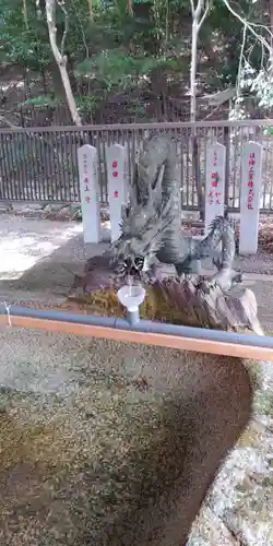 近江神宮の手水舎