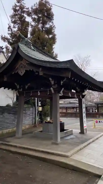 諏訪神社の手水舎