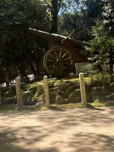 葛木坐火雷神社の{uncategorized: "未分類", other: "その他", undefined: "問題あり", building: "その他建物", grave: "お墓", sacred_gate: "鳥居", guardian: "狛犬", statue: "像", buddha: "仏像", history: "歴史", nature: "自然", garden: "庭園", animal: "動物", pagoda: "塔", temizu: "手水舎", mountain_gate: "山門・神門", sanctuary: "本殿・本堂", subordinate: "末社・摂社", art: "芸術", scenery: "景色", jizo: "地蔵", ema: "絵馬", goshuin: "御朱印", omikuji: "おみくじ", items: "授与品その他", amulet: "お守り", goshuincho: "御朱印帳", eats: "食事", festival: "お祭り", votive_dance: "神楽", shichigosan: "七五三参", wedding: "結婚式", experience: "体験その他", initially: "初詣", around: "周辺", anti_infection: "感染症対策"}
