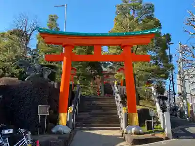穴八幡宮の鳥居