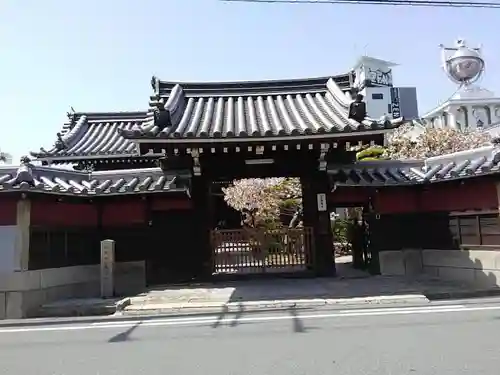 圓通寺の山門