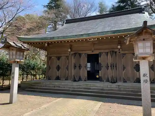 高岡市護国神社の本殿・本堂