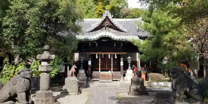 三囲神社の本殿・本堂