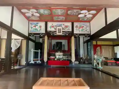 東円寺の本殿・本堂