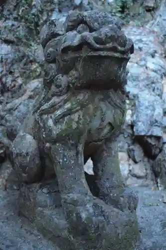 橿森神社の狛犬