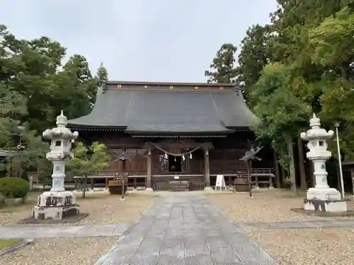 鳥谷崎神社の本殿