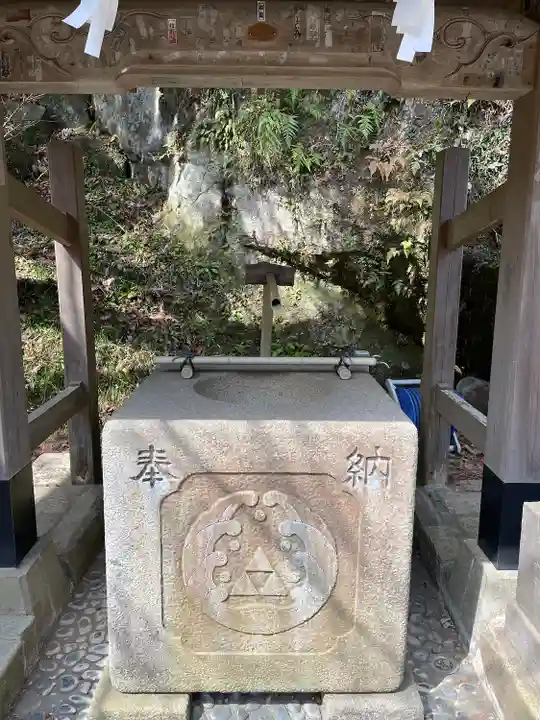 銭洗弁財天宇賀福神社(神奈川県)