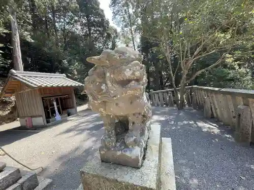 迫神社の狛犬