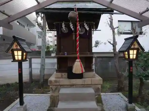 伊富稲荷神社の本殿・本堂
