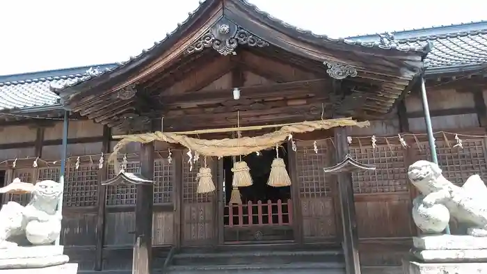 闇無浜神社の本殿