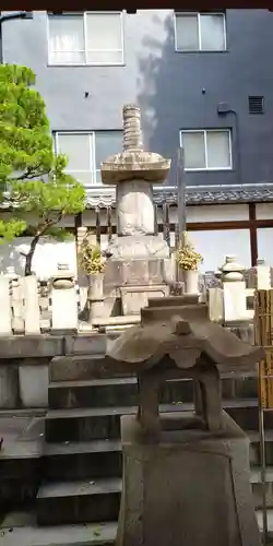 本能寺のお墓