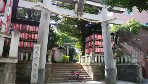 池尻稲荷神社の鳥居