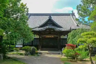 光明寺の本殿・本堂