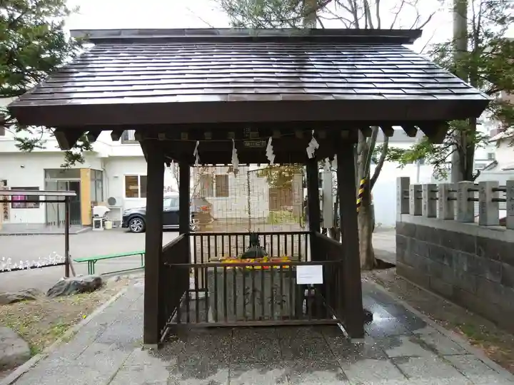 豊平神社の手水舎