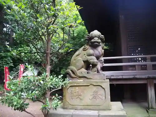 冨塚八幡宮の狛犬