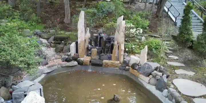 上川神社の庭園