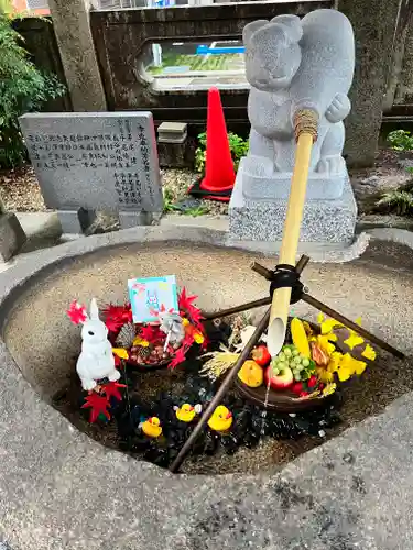 三輪神社の手水舎