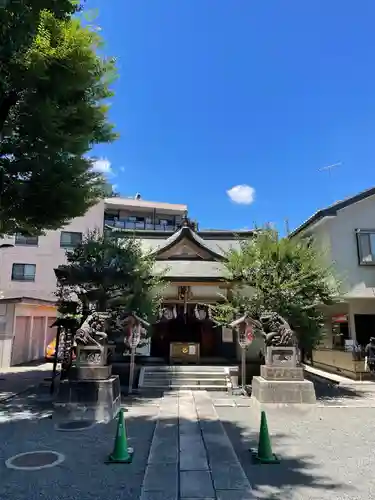 穏田神社の本殿・本堂