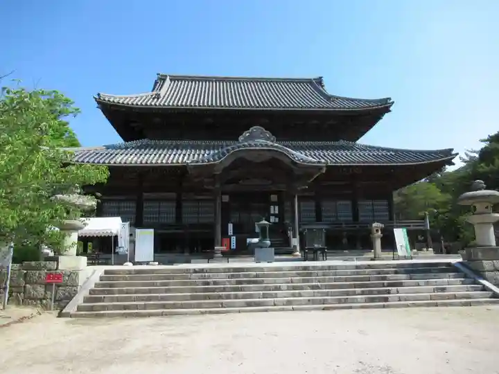 周防国分寺の本殿・本堂