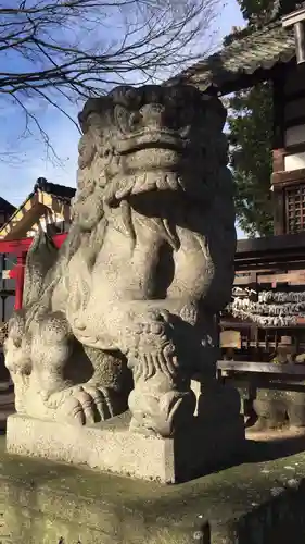 白鳥神社の狛犬