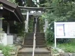 西八朔杉山神社の建物その他