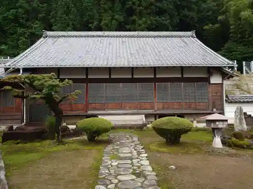 可成寺の本殿・本堂