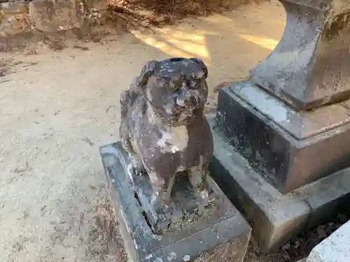 武蔵御嶽神社の狛犬