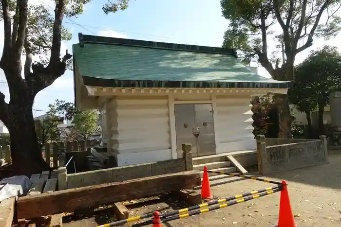 八幡神社の建物その他