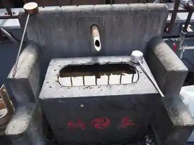 朝日稲荷神社の手水舎