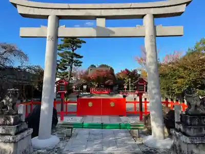 車折神社の鳥居