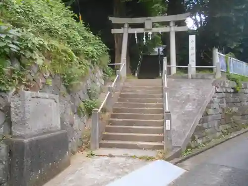 中里神社の鳥居