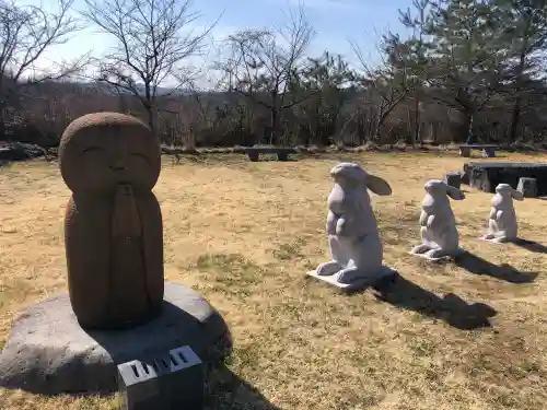 大國神社の{uncategorized: "未分類", other: "その他", undefined: "問題あり", building: "その他建物", grave: "お墓", sacred_gate: "鳥居", guardian: "狛犬", statue: "像", buddha: "仏像", history: "歴史", nature: "自然", garden: "庭園", animal: "動物", pagoda: "塔", temizu: "手水舎", mountain_gate: "山門・神門", sanctuary: "本殿・本堂", subordinate: "末社・摂社", art: "芸術", scenery: "景色", jizo: "地蔵", ema: "絵馬", goshuin: "御朱印", omikuji: "おみくじ", items: "授与品その他", amulet: "お守り", goshuincho: "御朱印帳", eats: "食事", festival: "お祭り", votive_dance: "神楽", shichigosan: "七五三参", wedding: "結婚式", experience: "体験その他", initially: "初詣", around: "周辺", anti_infection: "感染症対策"}