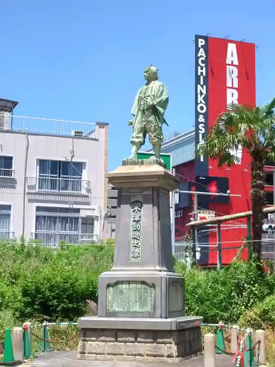 敷津松之宮 大国主神社の{uncategorized: "未分類", other: "その他", undefined: "問題あり", building: "その他建物", grave: "お墓", sacred_gate: "鳥居", guardian: "狛犬", statue: "像", buddha: "仏像", history: "歴史", nature: "自然", garden: "庭園", animal: "動物", pagoda: "塔", temizu: "手水舎", mountain_gate: "山門・神門", sanctuary: "本殿・本堂", subordinate: "末社・摂社", art: "芸術", scenery: "景色", jizo: "地蔵", ema: "絵馬", goshuin: "御朱印", omikuji: "おみくじ", items: "授与品その他", amulet: "お守り", goshuincho: "御朱印帳", eats: "食事", festival: "お祭り", votive_dance: "神楽", shichigosan: "七五三参", wedding: "結婚式", experience: "体験その他", initially: "初詣", around: "周辺", anti_infection: "感染症対策"}