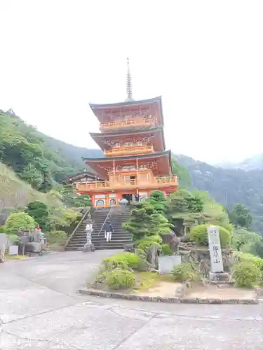 飛瀧神社（熊野那智大社別宮）の建物その他