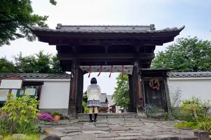 大聖護国寺の山門・神門