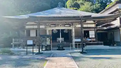 阿弥陀寺の本殿・本堂