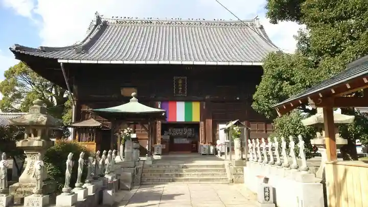 道隆寺の本殿・本堂