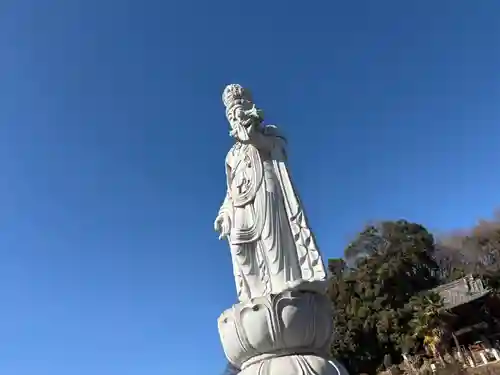 埼玉厄除け開運大師・龍泉寺（切り絵御朱印発祥の寺）(埼玉県)