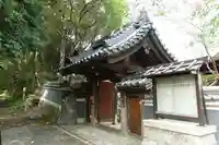 多聞院の山門・神門
