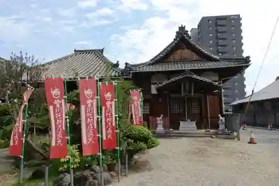 龍華寺の本殿