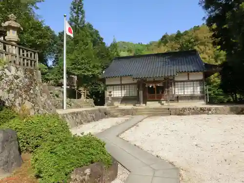 須我神社の本殿